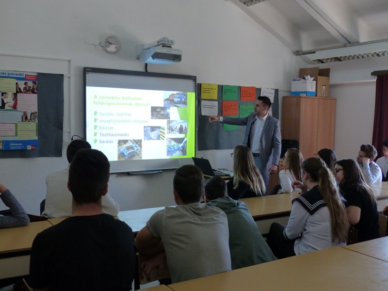 Egészségnap az MNÁMK középiskolájában